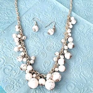 Vintage Silver Faux Pearl Cluster Gold Drizzle Timeless Bauble Necklace Set